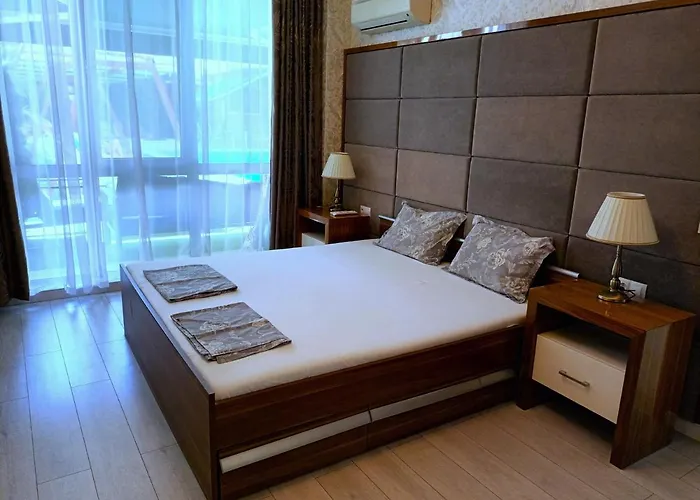 в комплекс милениум 公寓 *